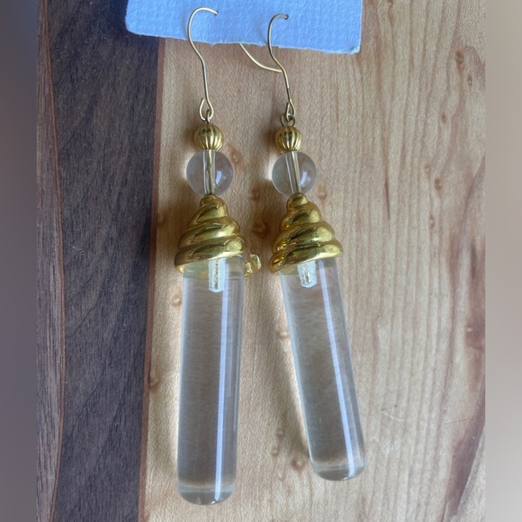 Vintage Earrings Gold Tone and Clear Lucite or Acrylic Funky and Unique - Picture 3 of 4